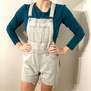 Overalls Jean Shorts Universal Thread Women's Gray Denim Shortalls NWT Sz 2